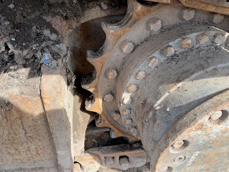 2004-deere-225c-lc-image-25