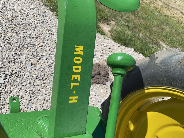 john-deere-h-image-58