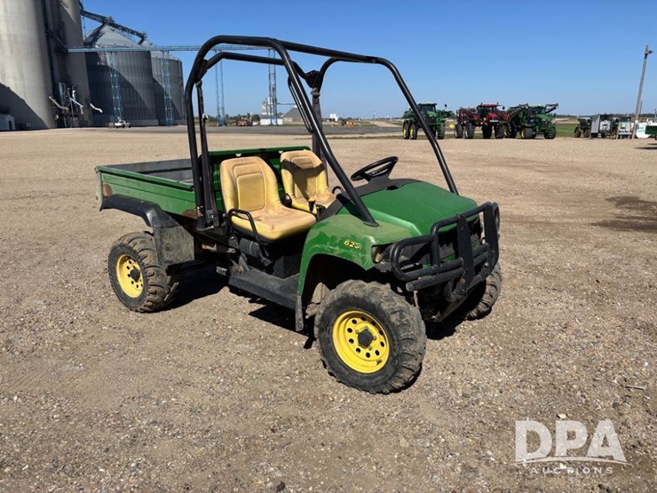 john-deere-gator-image-2