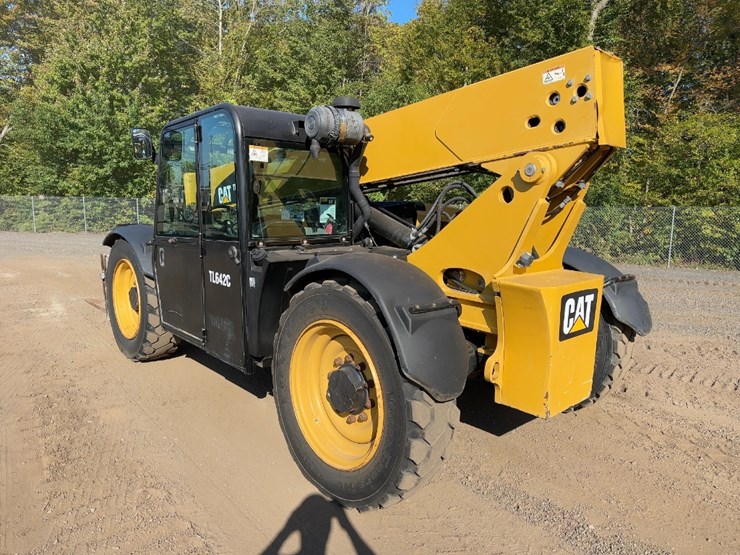 2014-caterpillar-tl642c-image-3
