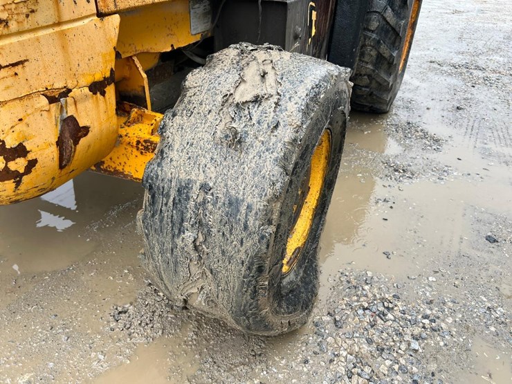 jcb-930-image-15