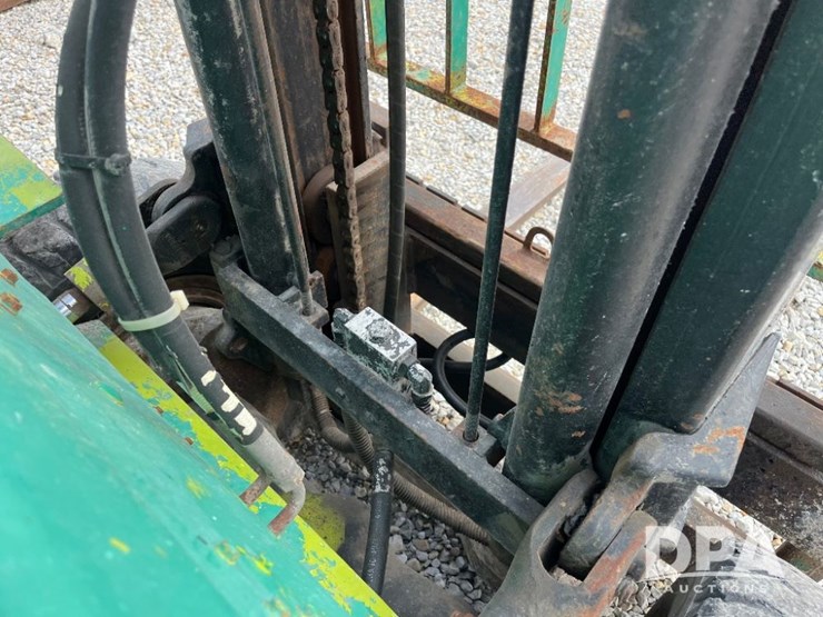 clark-gps25mc-forklift-(jn3106,-unit-3002)-image-13