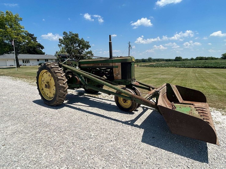1956-john-deere-520-image-1