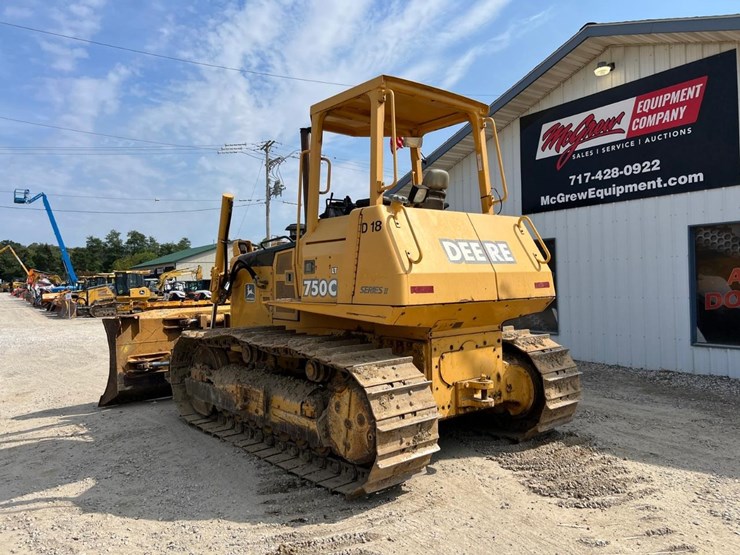 deere-750c-image-3