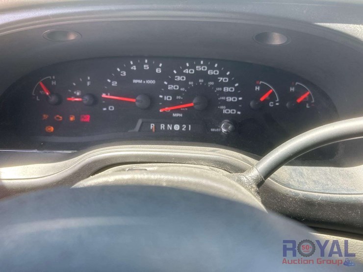 2008-ford-e350-image-12
