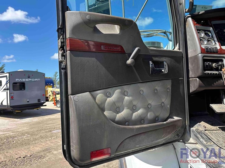 2007-kenworth-t800-image-27
