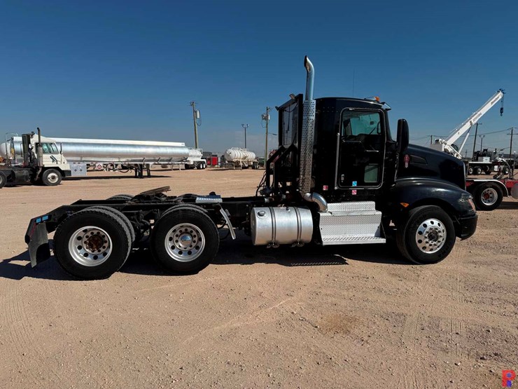 2013-kenworth-t660-image-6