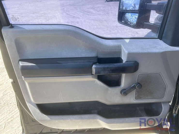 2017-ford-f450-image-10