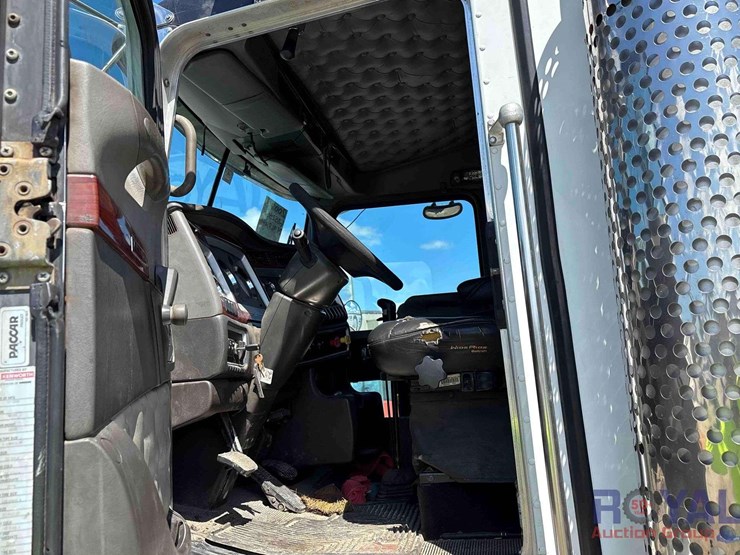2007-kenworth-t800-image-26
