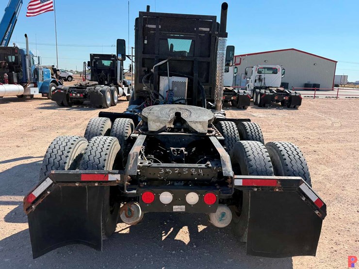 2013-kenworth-t660-image-4