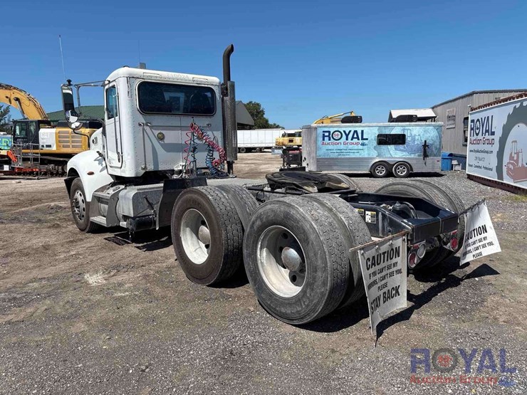 2012-peterbilt-382-image-30