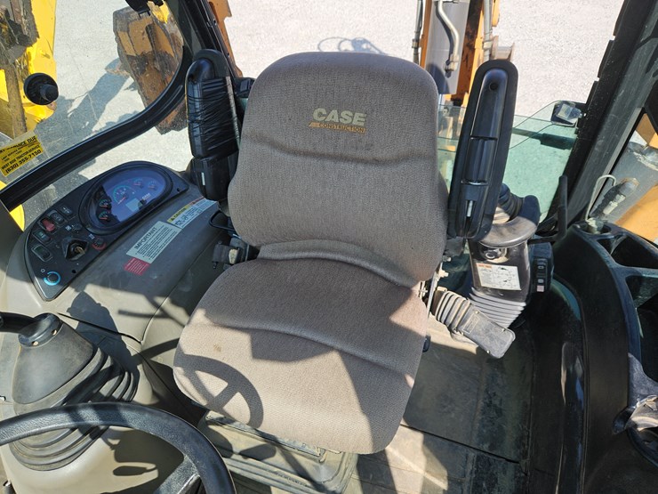 2016-case-590sn-image-10