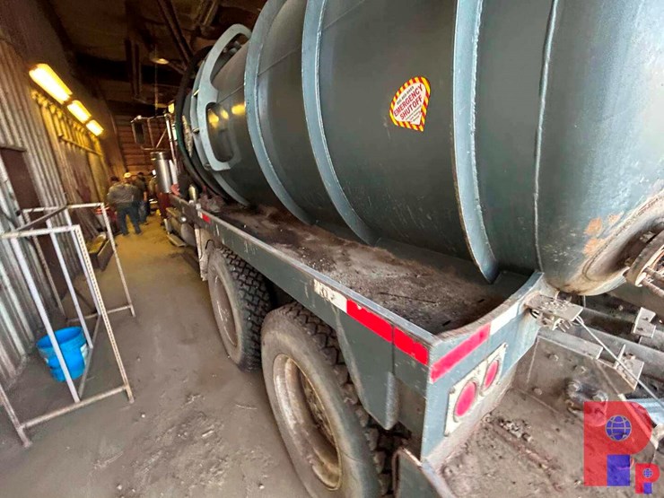 2000-kenworth-w900-image-11