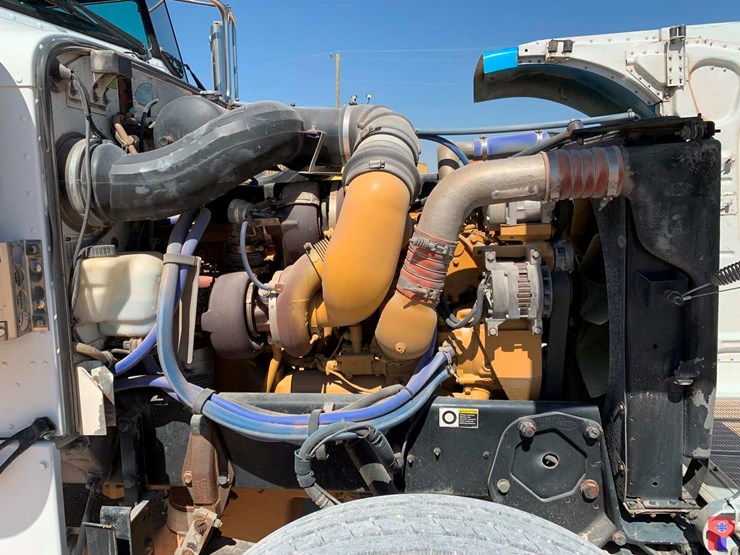 2007-peterbilt-379-image-9
