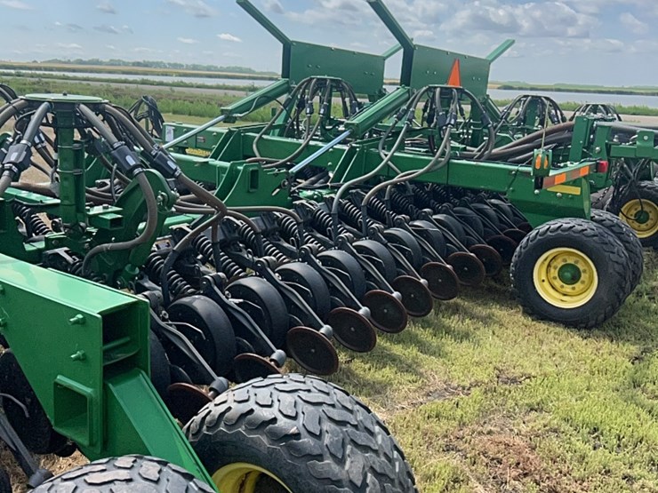 john-deere-1890-image-66