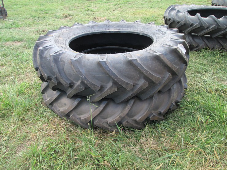 #29235-•-lot-of-(2)-unused-carlisle-18.4-38-tractor-tires-image-1