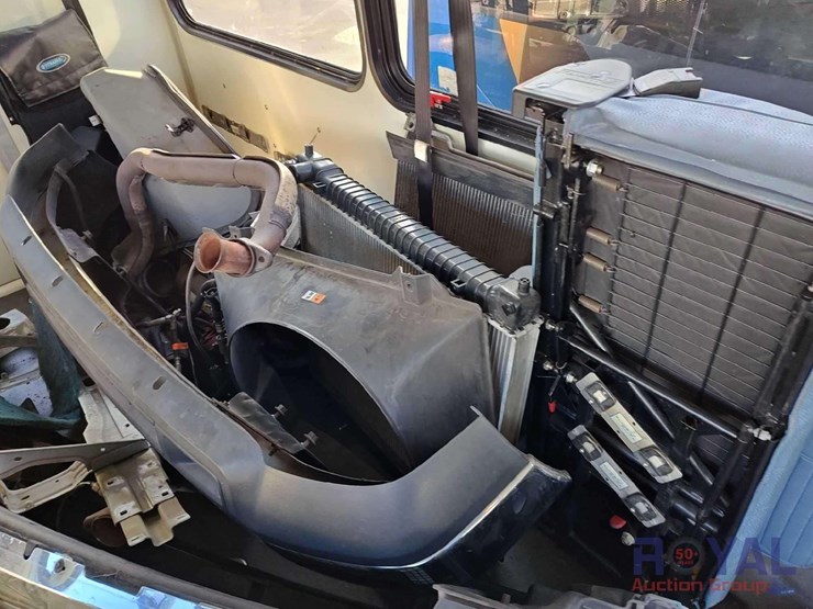 2016-ford-e450-image-19