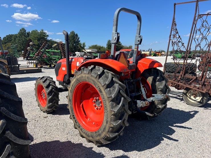 2020-kubota-m7060-image-11