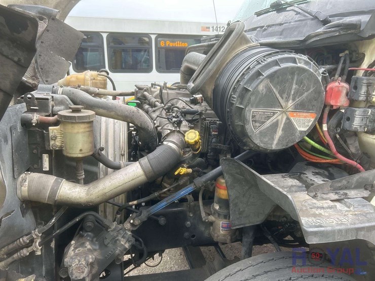2012-international-prostar-image-5