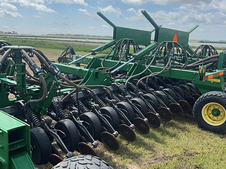 john-deere-1890-image-67