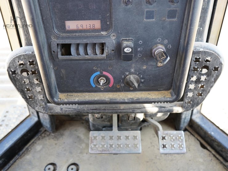 2007-caterpillar-d6n-lgp-image-22