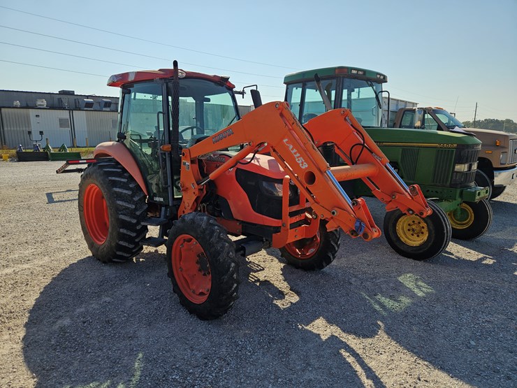 2010-kubota-m7040-image-19