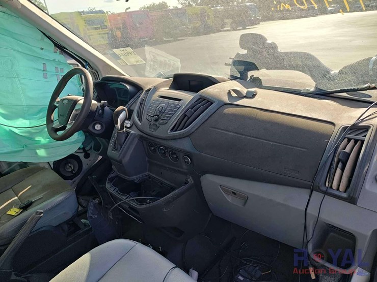 2018-ford-transit-image-17