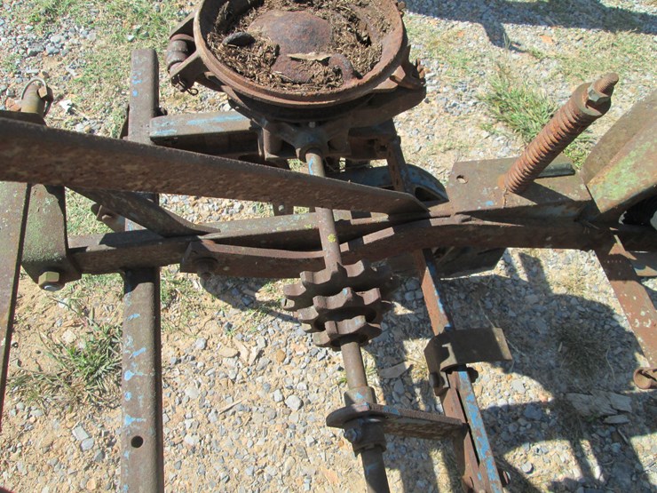 #29515-•-ford-2-row-planter-image-13