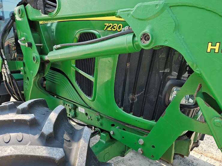 2011-john-deere-7230-image-24