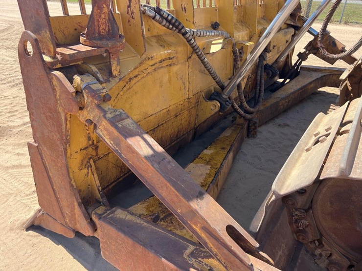 2018-caterpillar-d6t-lgp-image-11