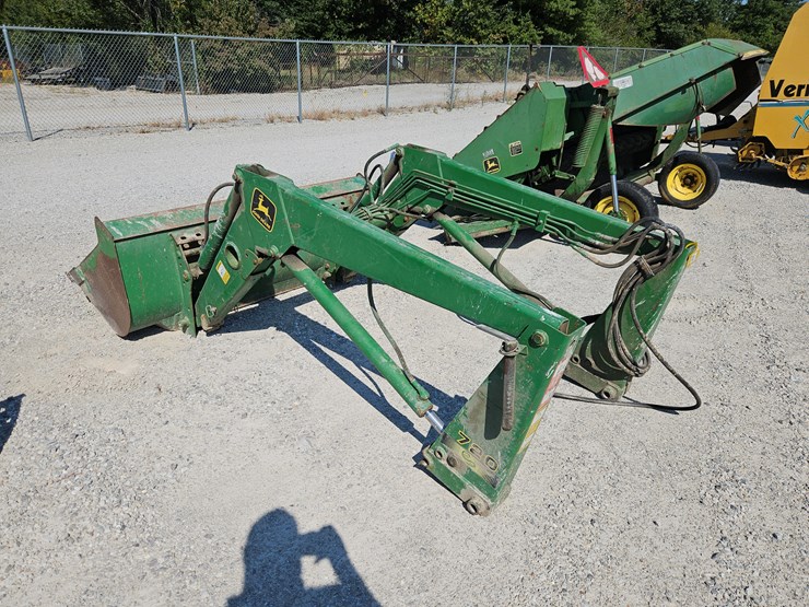 john-deere-720-image-4