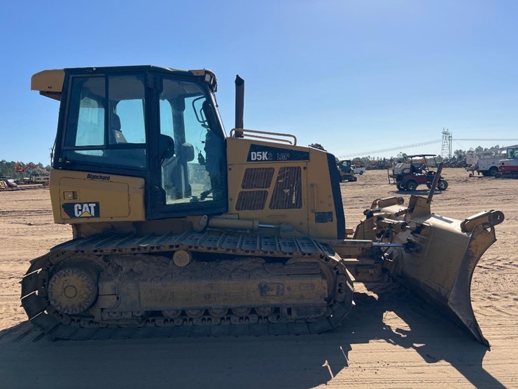 2015-caterpillar-d5k2-lgp-image-5
