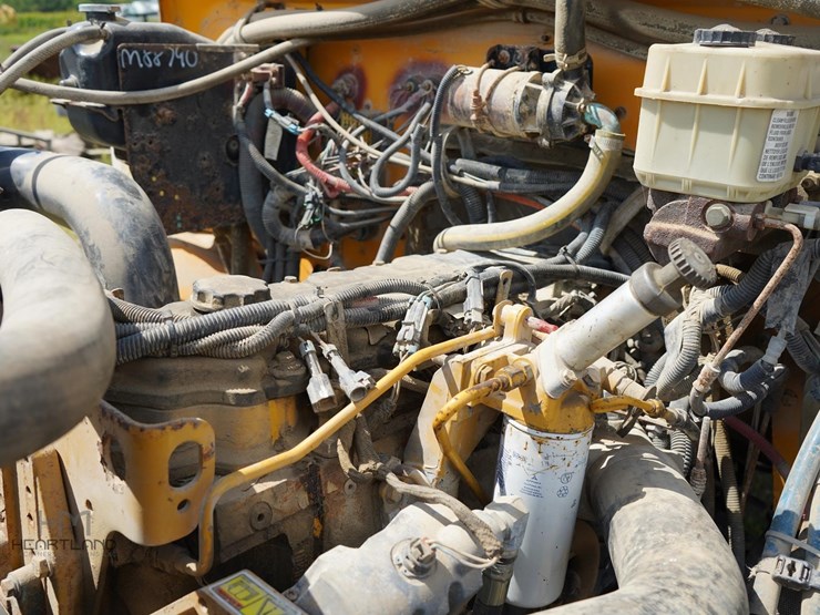 2004-freightliner-fs65-image-5