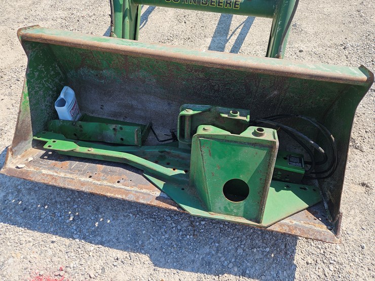 john-deere-720-image-2