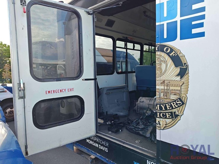 2016-ford-e450-image-29