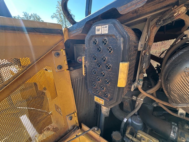caterpillar-d5-lgp-image-38