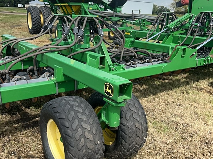 john-deere-1890-image-231