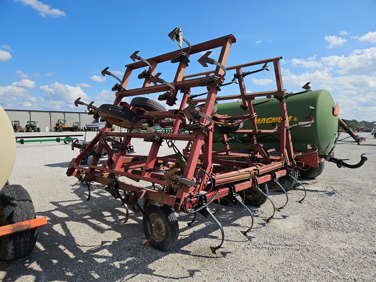 case-ih-4800-image-8