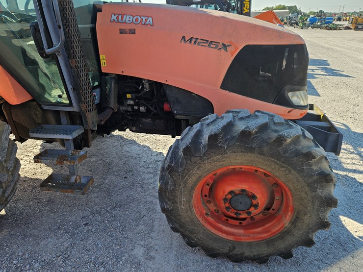 kubota-m126x-image-16