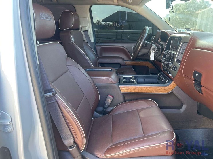 2014-chevrolet-silverado-image-26