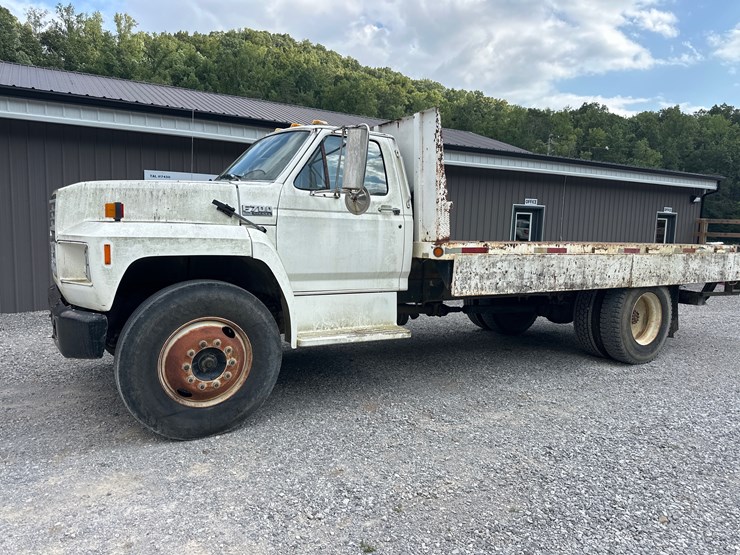 1993-ford-f700-image-2