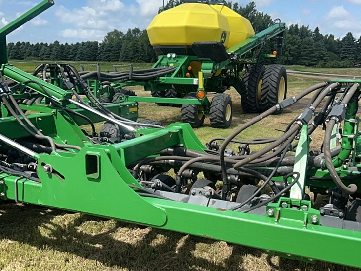 john-deere-1890-image-47