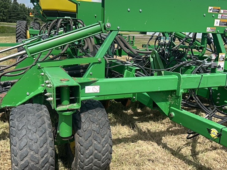 john-deere-1890-image-17