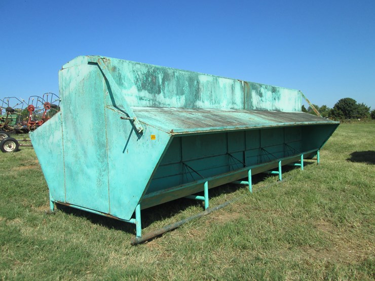 #29248-•-12-ton-bulk-feeder-image-1