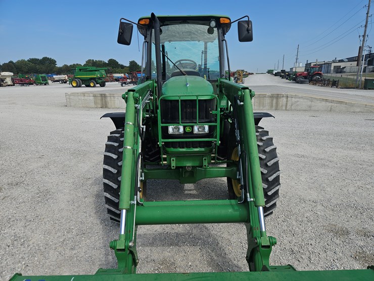 2010-john-deere-6115d-image-4