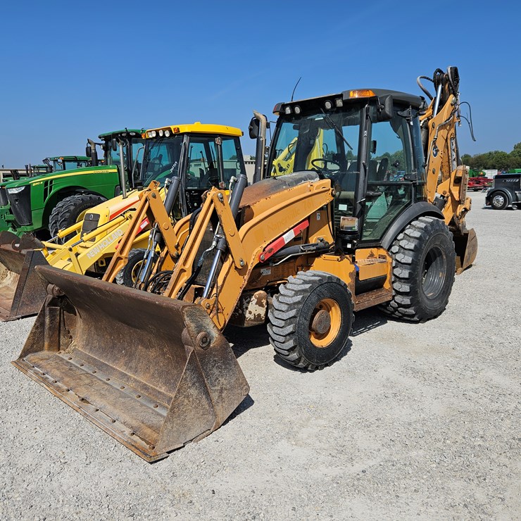 2016 CASE 590SN