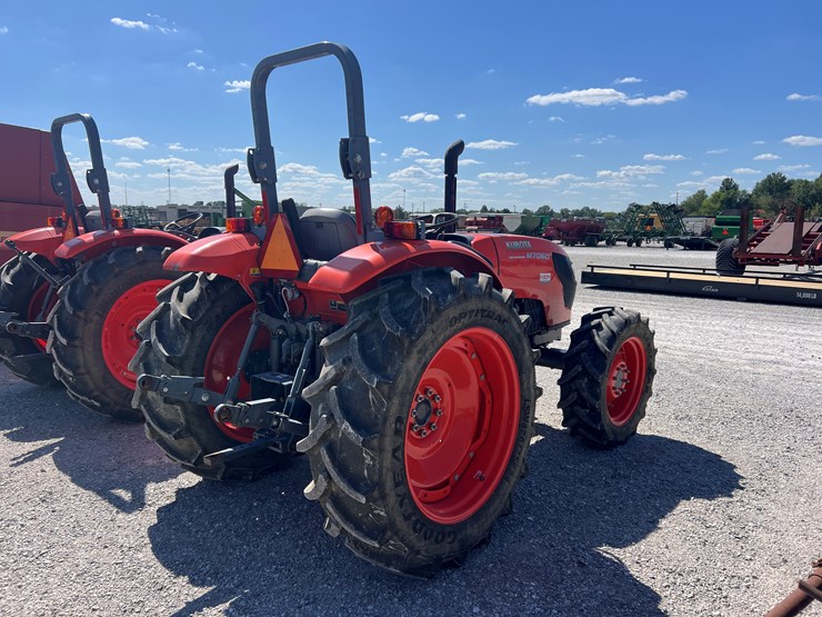 2020-kubota-m7060-image-15