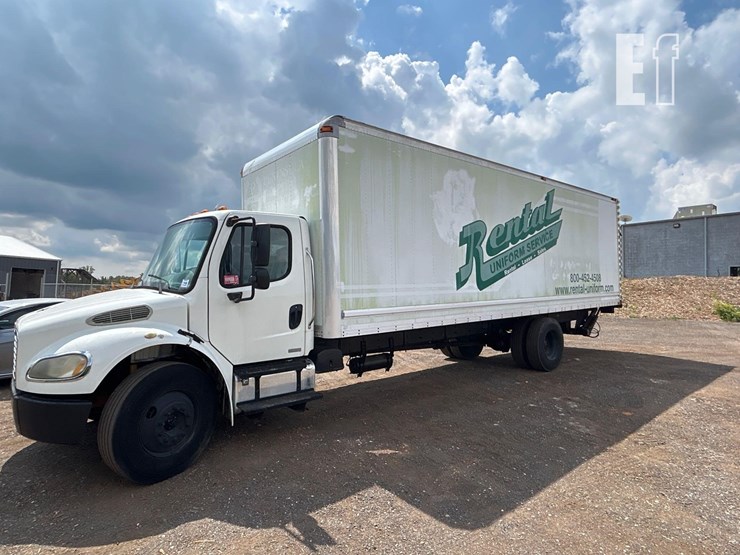 2005-freightliner-business-class-m2-106-image-1
