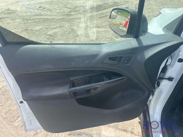 2017-ford-transit-connect-image-6