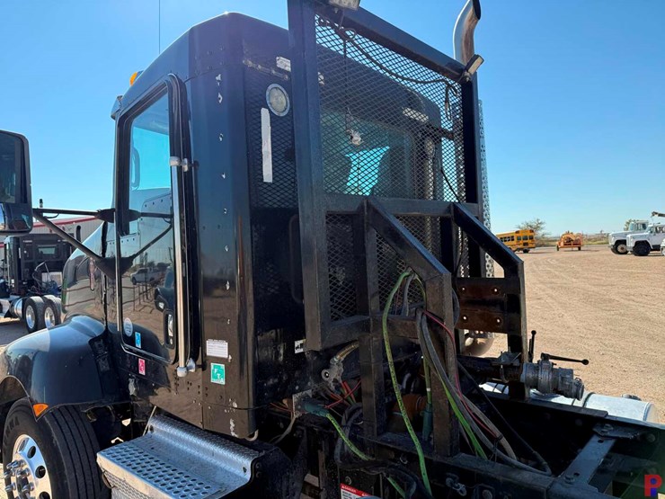 2013-kenworth-t660-image-12